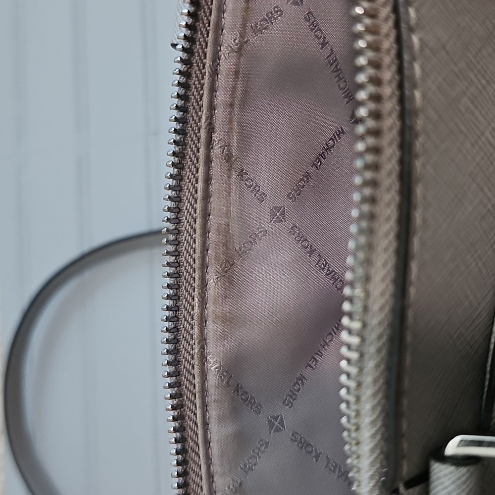 Michael Kors Gray Ciara Purse. - Picture 16 of 17